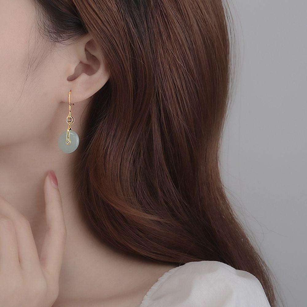 Needway Anting Perempuan Mode Klasik Gesper Perdamaian Putaran Gaya Cina Perhiasan Temperamen Anting Menjuntai