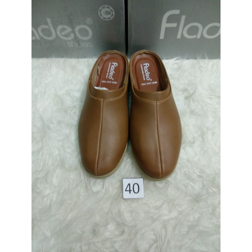 sz 40 sepatu selop slip on keren pria branded merk Fladeo
