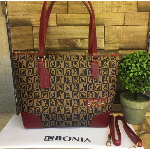 Bonia Totte