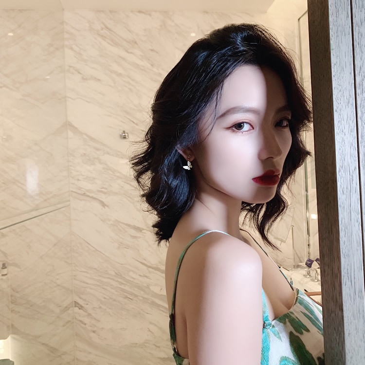 Peri Kupu-kupu kecil telinga studs 2020 baru fashion anting-anting wanita Korea sederhana temperamen