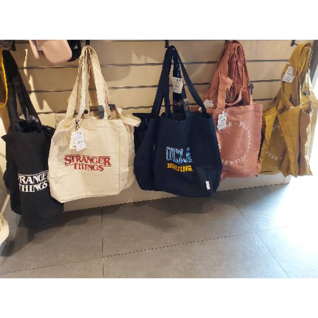 TAS TOTE PULL AND BEAR STRANGER THINGS