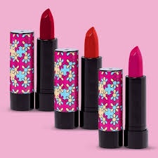 On colour bloom lipstik