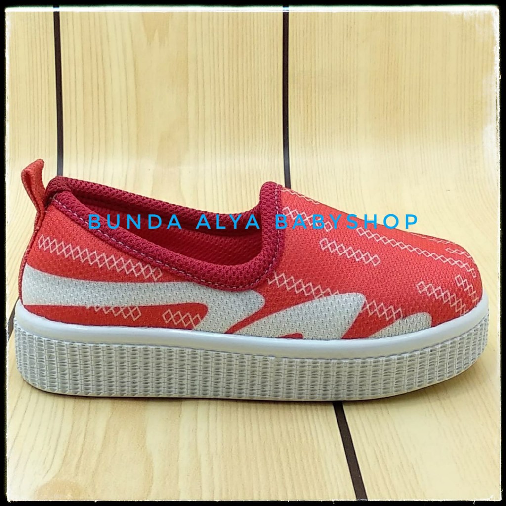 Sepatu Anak Laki Laki Usia 1 2 3 4 5 6 7 Tahun Size 22 - 34 MERAH - Sepatu Anak Slip On Alas Karet Anti Licin