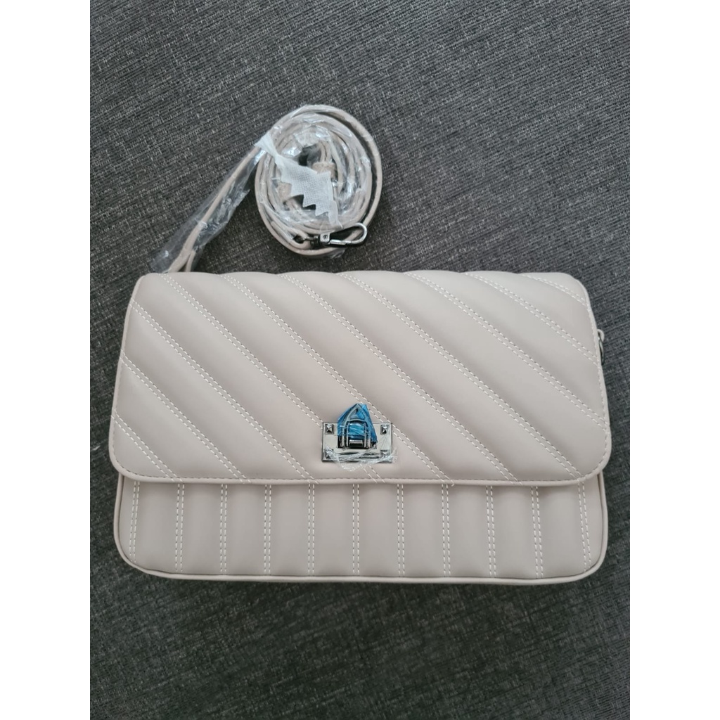 Tas Lux Sheena Marvin