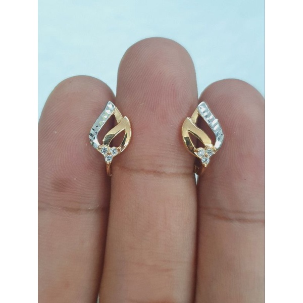 anting klep variasi daun mata emas 70% 700 70 % ubs
