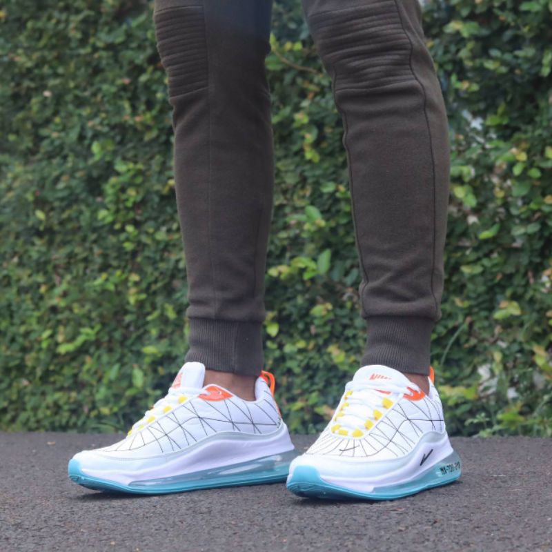 SEPATU SNEAKER PRIA RUNNING NIKE AIR MAX 720-818