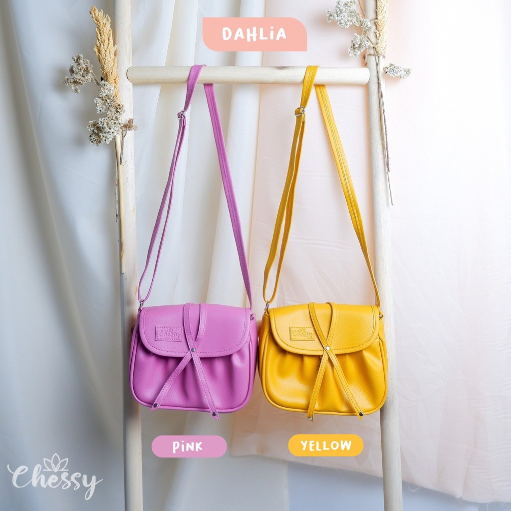Dahlia Tas Cantik Kulit Sintetis Sling Bag by Chessy