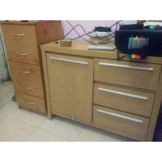 Lemari buku dan laci buku preloved