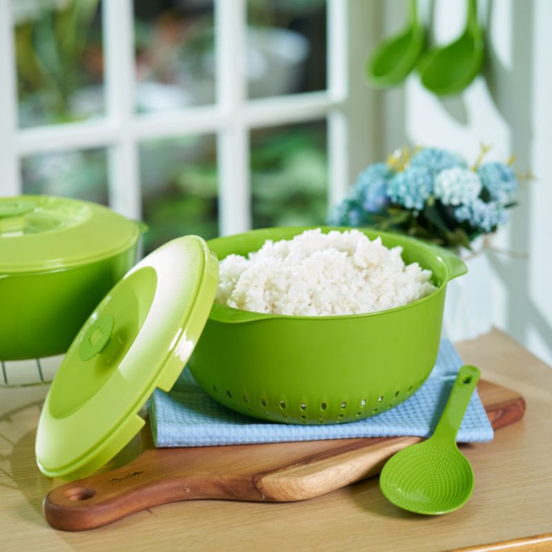 Ariana serving/set makan