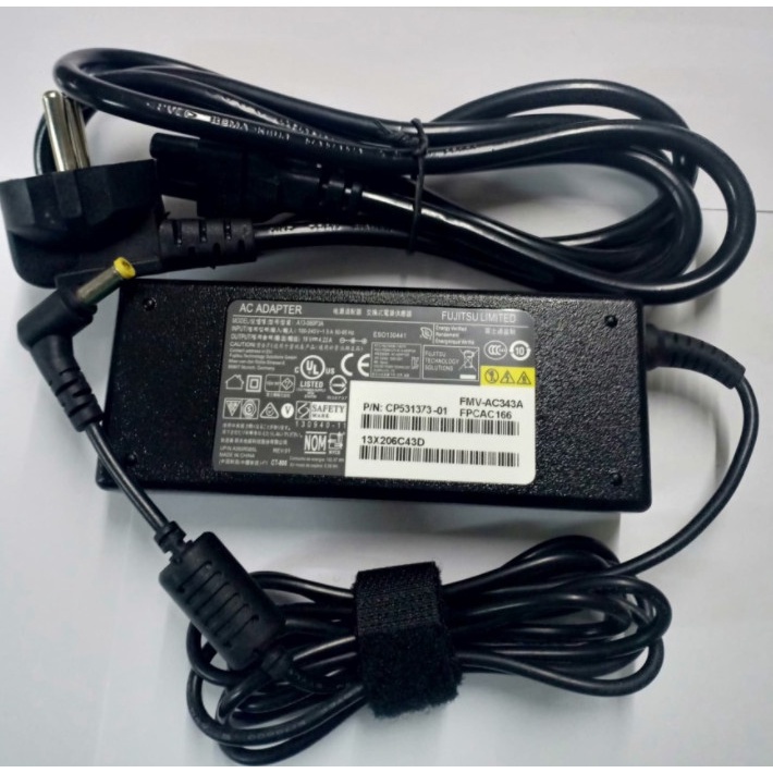 Adaptor Charger Original Laptop Fujitsu Lifebook A512 A530 19V 4.22A