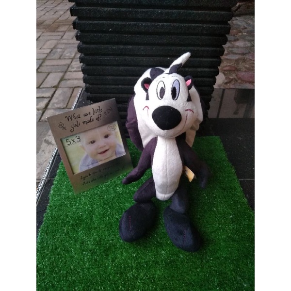 Boneka Pepe Le Pew Looney Tunes Original