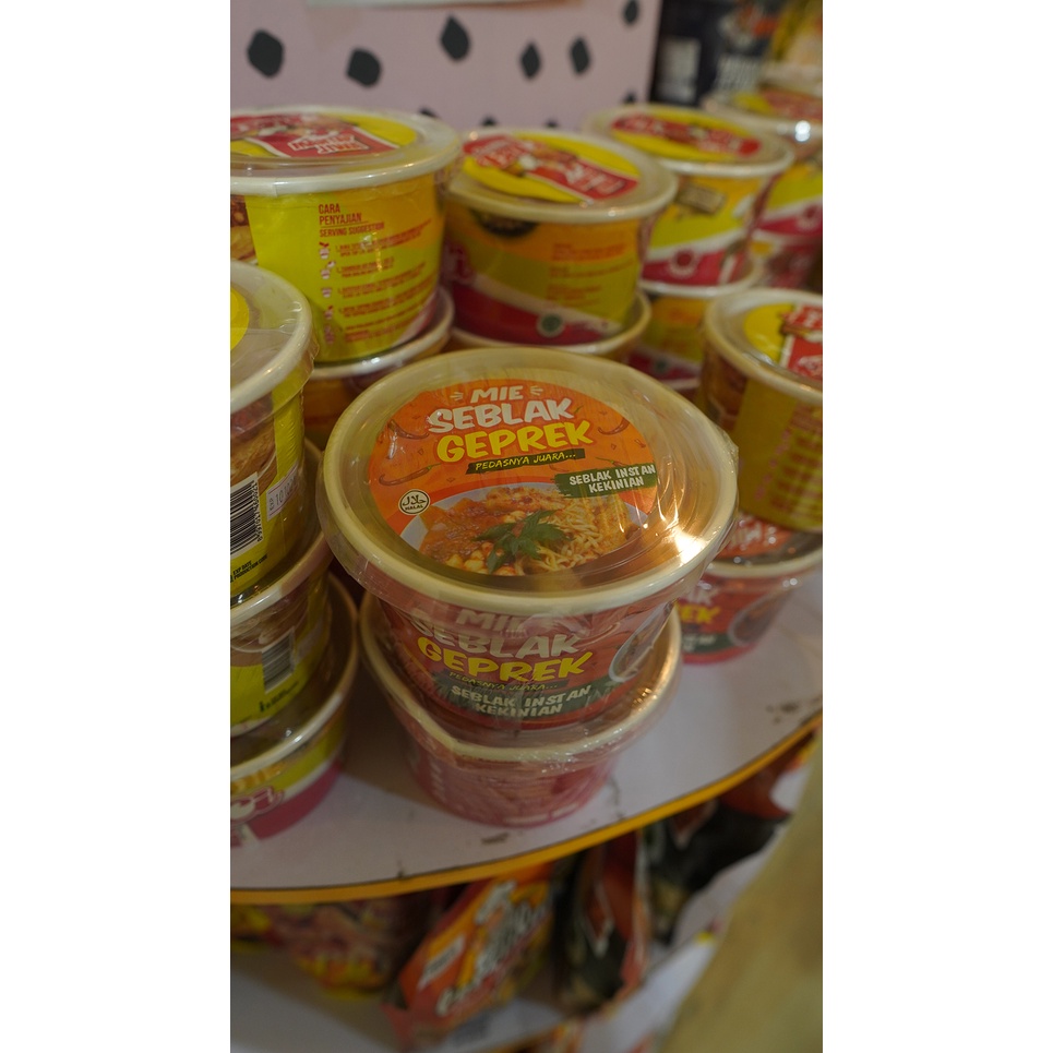

Mie Seblak Geprek