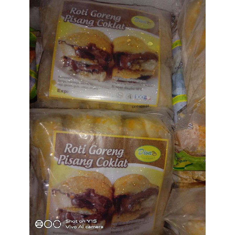 Roti goreng frozen isi pisang coklat