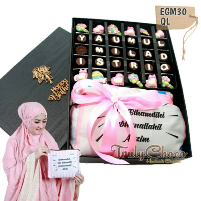 

Hadiah ulang tahun special coklat trulychoco dengan mukena pink