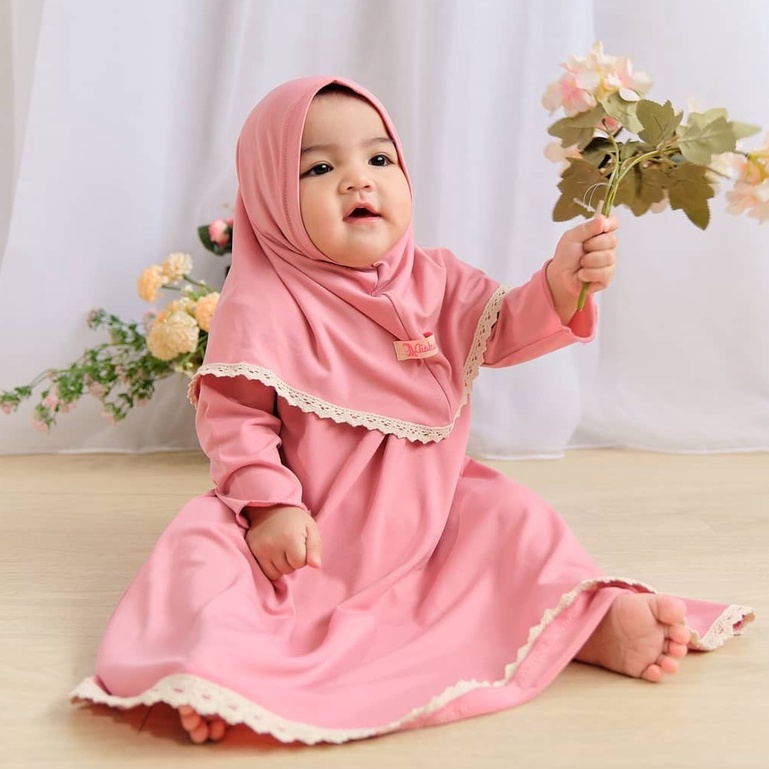 Gamis Bayi Perempuan Daily Lace Reborn/ Gamis Pompom Cantik Usia Newborn 0-5 Tahun/ Gamis Anak Bayi Perempuan