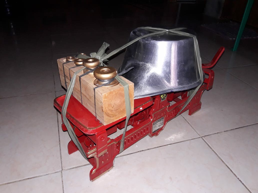 Timbangan Batu/ Timbangan Bebek/ Timbangan Entok/ Timbangan Raja