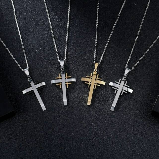 Kalung salib pria besar titanium. aneka warna