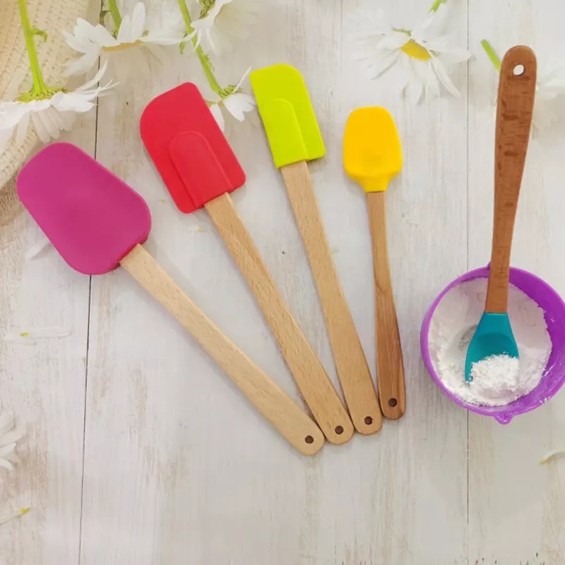5 Pcs Utensil Set Spatula kayu Baking Sutil Sendok / Spatula Silikon Gagang kayu tahan panas / Peralatan Masak Murah / spatula silikon gagang kayu