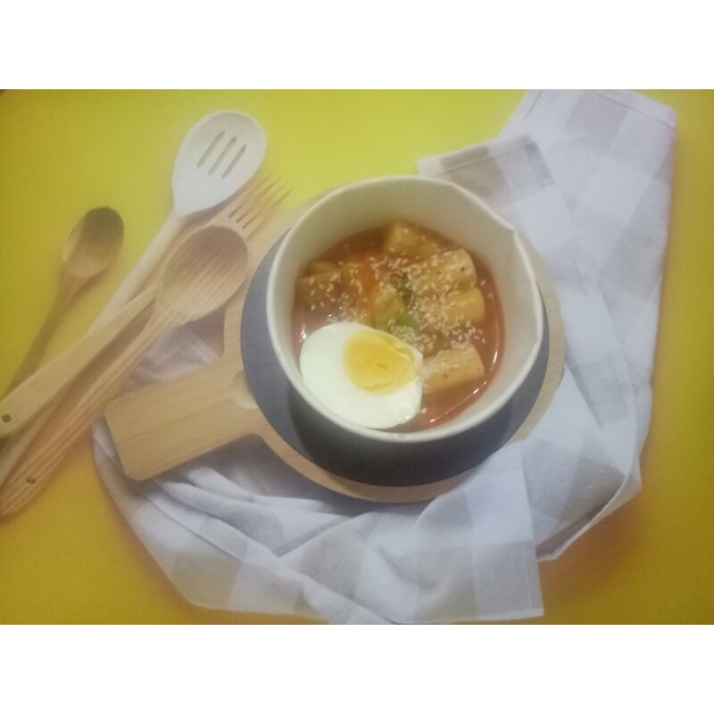 

Teokpoki Medium Teokbokki Tokkpoki Tokpokki Instan / Siap Saji Via Grab/Gosend Dikirim Dari Depok