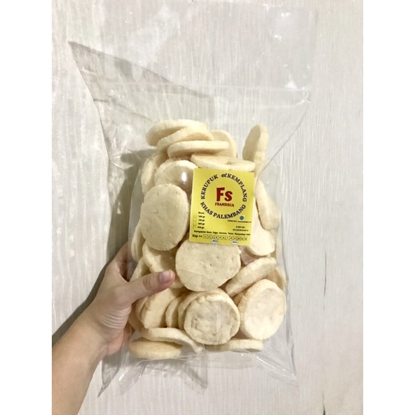 

KEMPLANG GORENG KERUPUK GORENG KANCING 200gr ASLI PALEMBANG