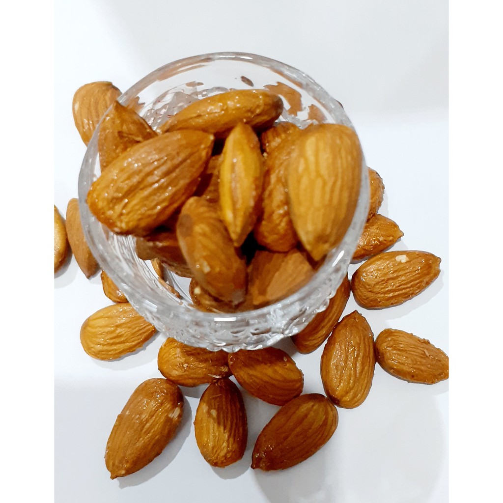 kacang almond 1kg