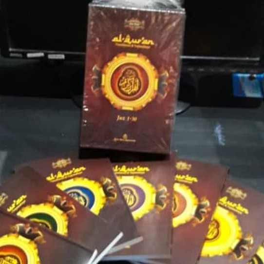 A5 Al Quran Transliterasi Latin Terjemah 7 Jilid - Al Quran Latin