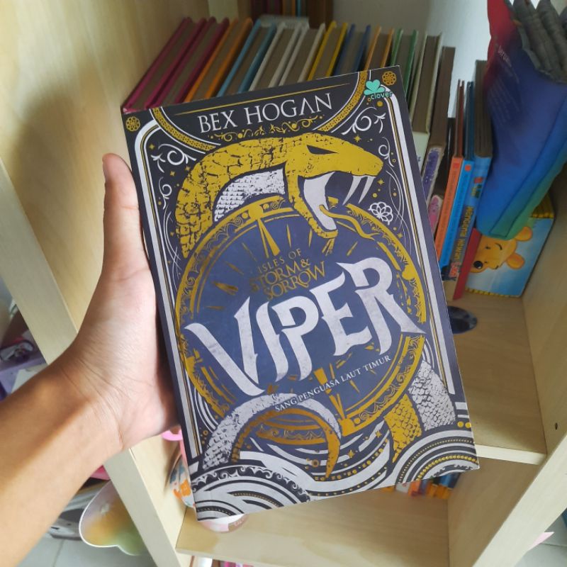 Preloved Viper Bex Hogan (Isles of storm and sorrow)
