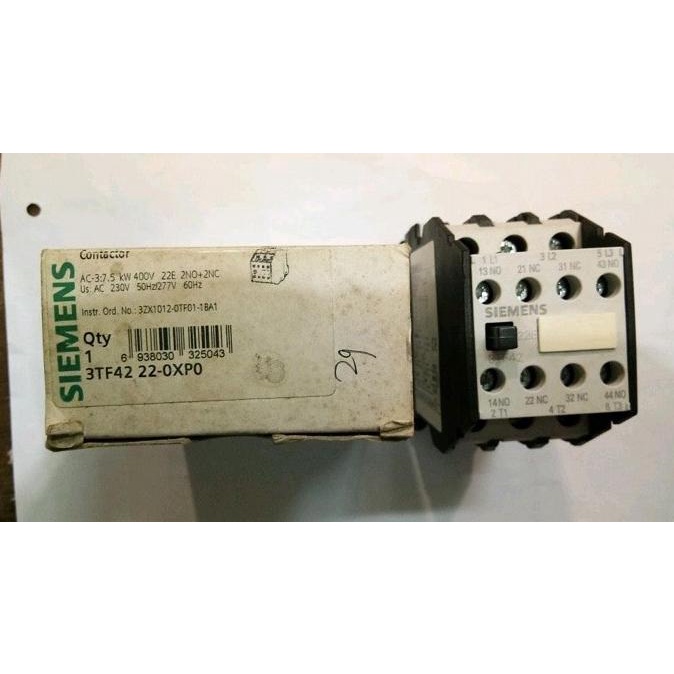 Contactor / Kontaktor Tipe 3Tf42-22 Siemens
