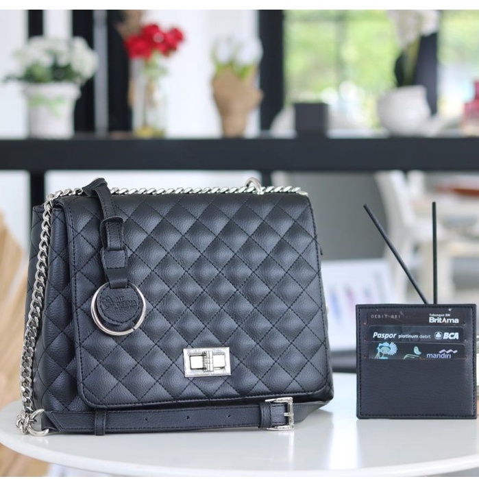 Tas Wanita Selempang Rantai My Qeena by Kirana Stuff/ Asha Bag Free Card Holder