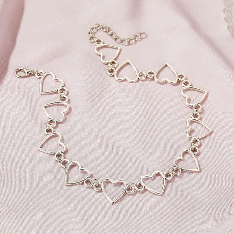 Kalung Dengan Liontin Bentuk Hati Model Hollow Out Gaya Hip Hop Untuk Wanita