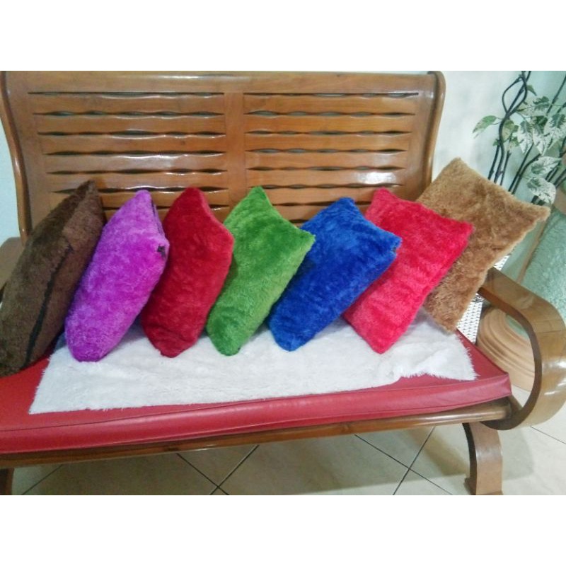 Bantal sofa bulu uk 50X50 &amp; 60x60 (super jumbo)