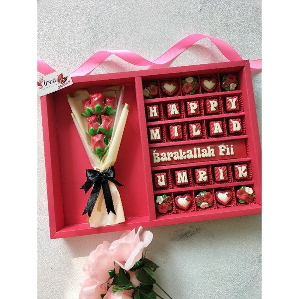 

Coklat ucapan karakter dan bouquet