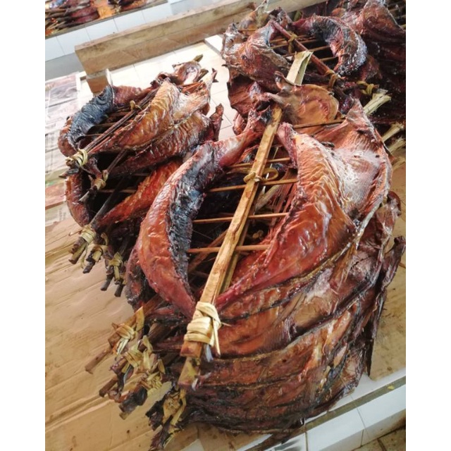 

cakalang fufu / cakalang asap