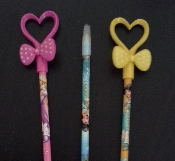 

Pulpen Unik / Lucu Panjang Motif Hati Berpita