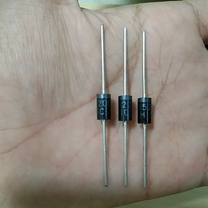 dioda SR5200 lebih kuat dari SR5100 SR5150