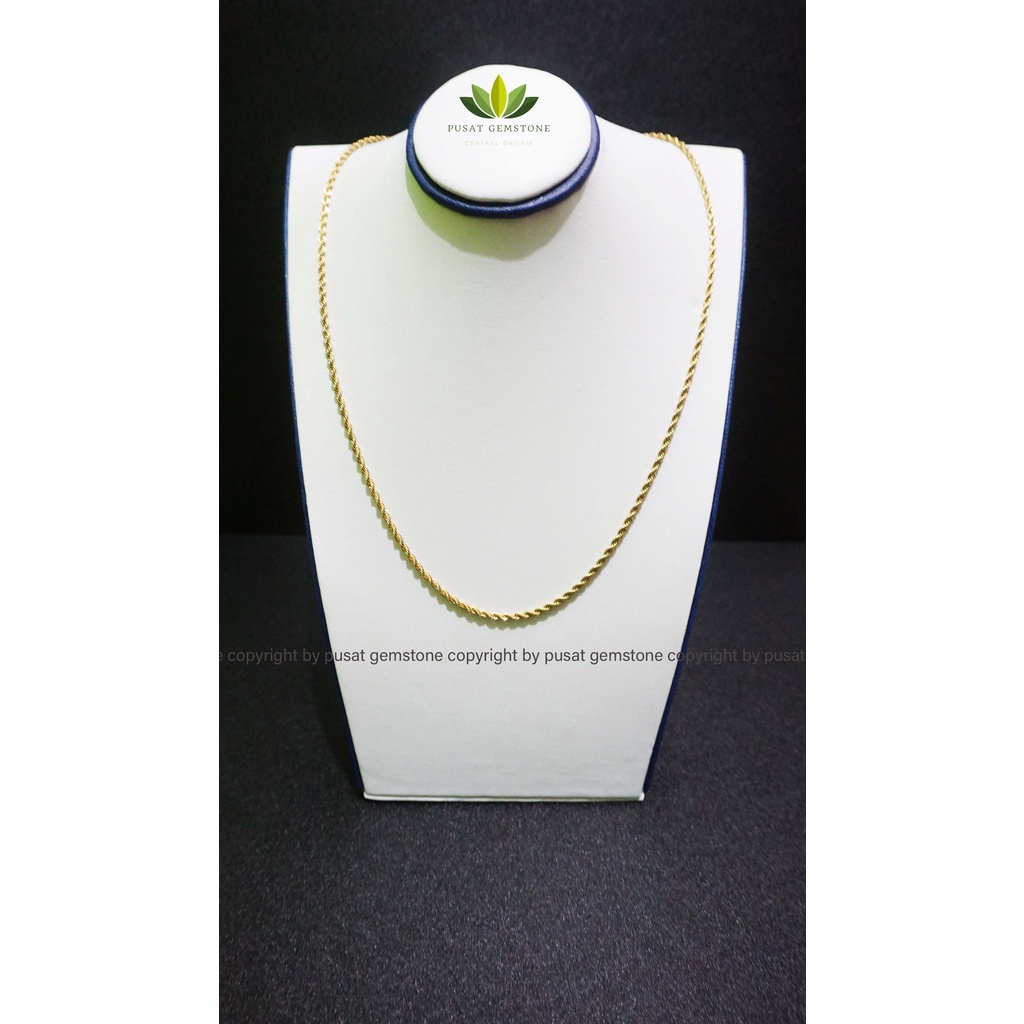 Manekin Pajangan Kalung Bahan Oscar