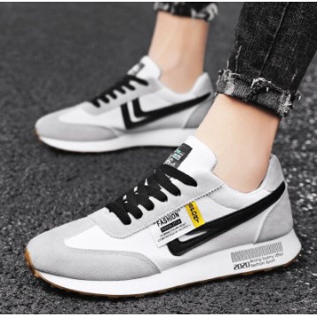 Sepatu Sneakers Pria Import Kanvas Putih Premium Spatu Cowo Kasual Keren Anti slip