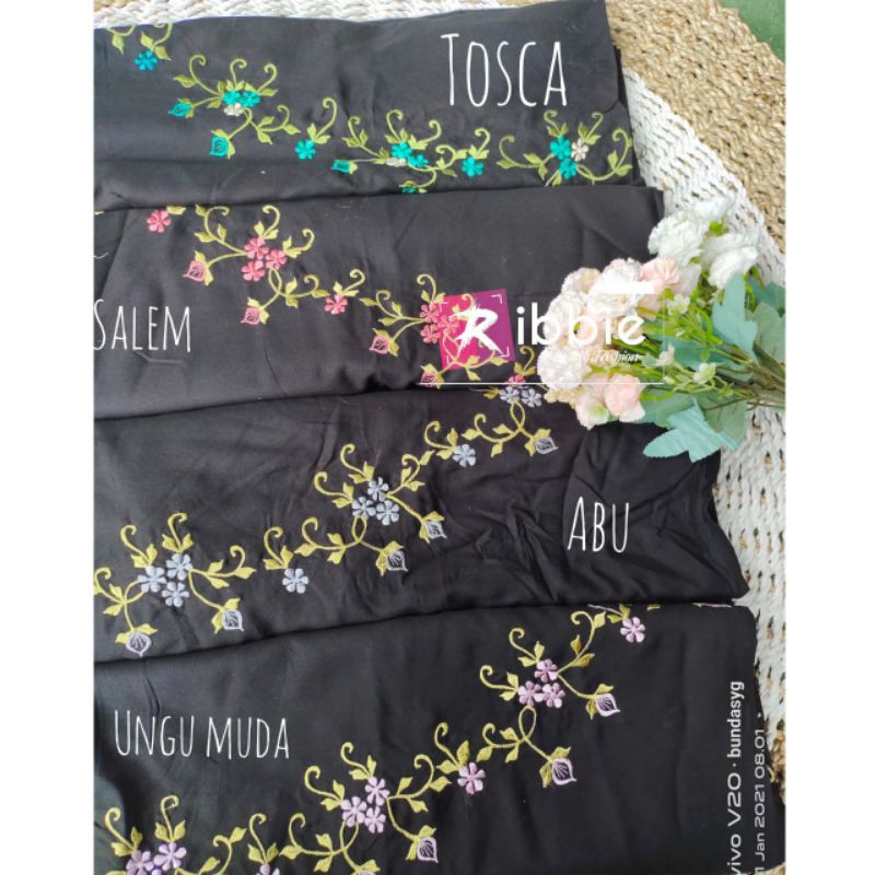 MUKENA LAJUR HITAM BORDIR