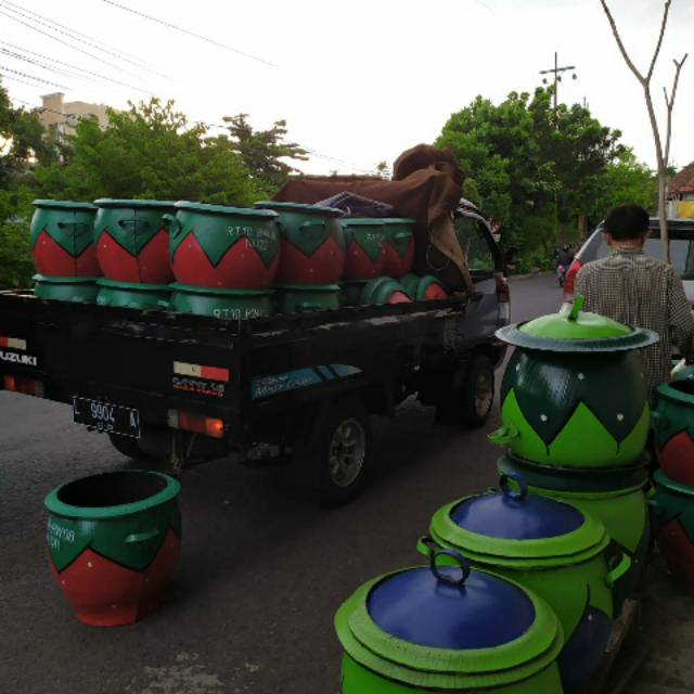 Bak sampah karet ban bekas murah