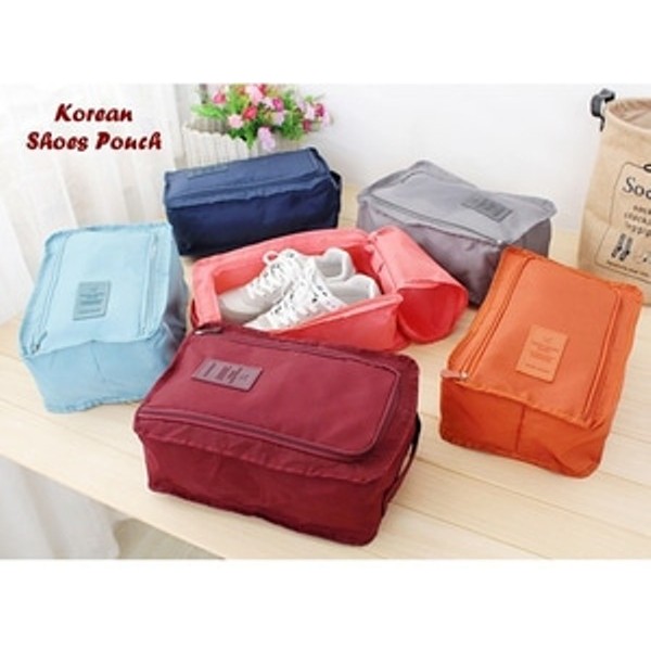 Shoes Pouch Travel Organizer / tempat sepatu