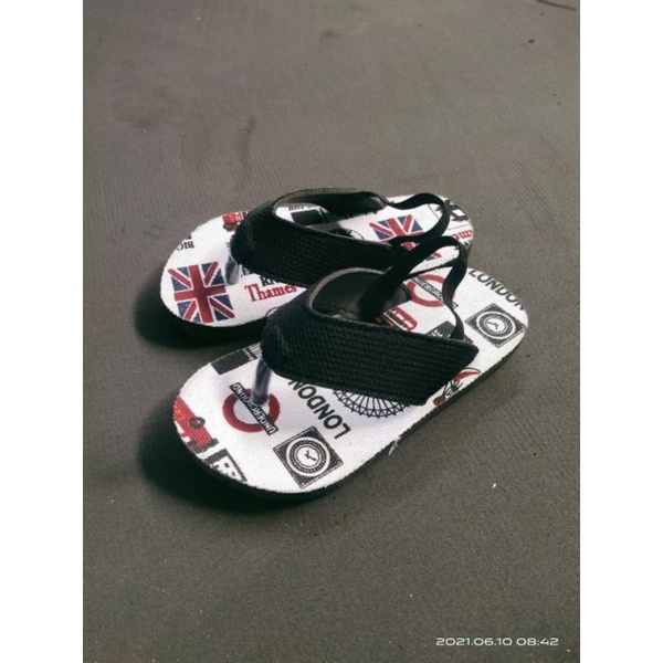 sandal baby motif london