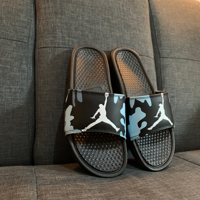 camo jordan slides