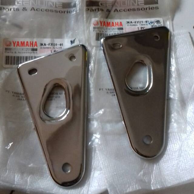 Kupingan lampu depan yamaha Rx king 2008 original