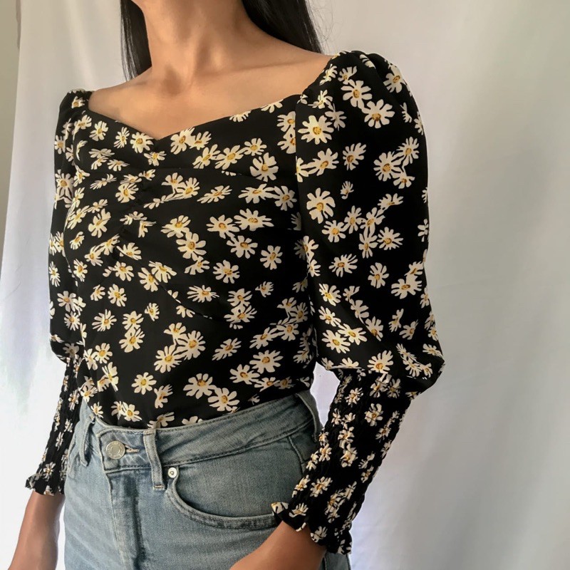 wearkamara blouse daisy korea puff sleeve lengan balon lengan puff korean style baju korea