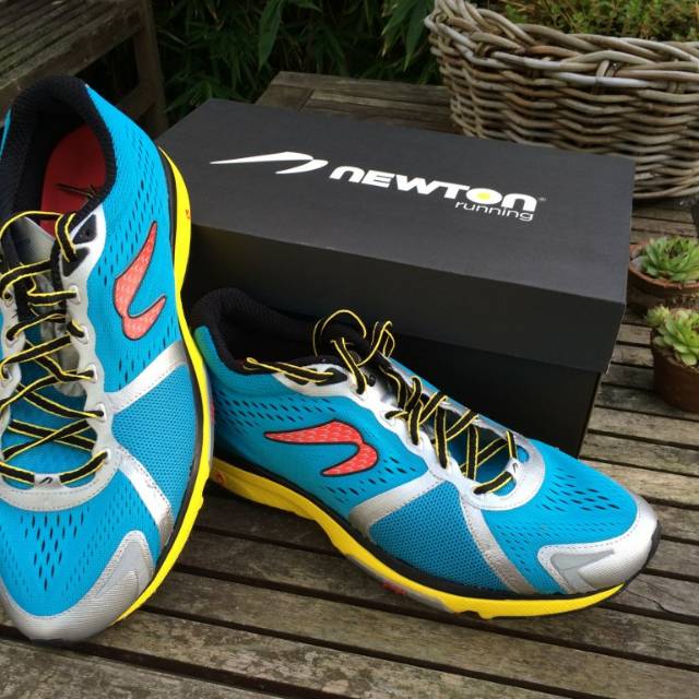 Sepatu Newton Gravity Running Original Blue