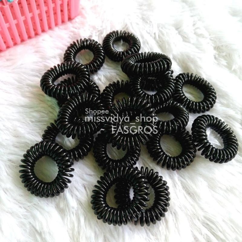 Ikat Spiral Kecil Hitam | Kuncir Rambut