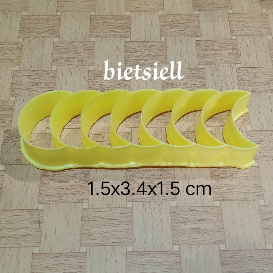 cetakan plastik kue kering bulan sabit cookies cutter