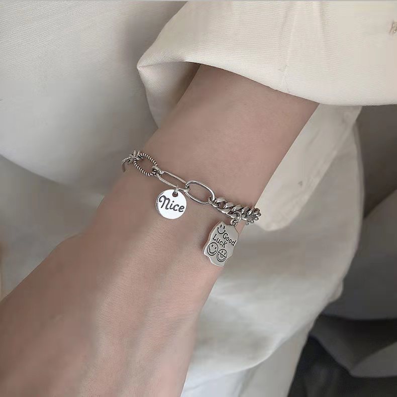 Baja Titanium wajah tersenyum all-match gelang khusus Korea bunga desain sederhana gelang fashion se