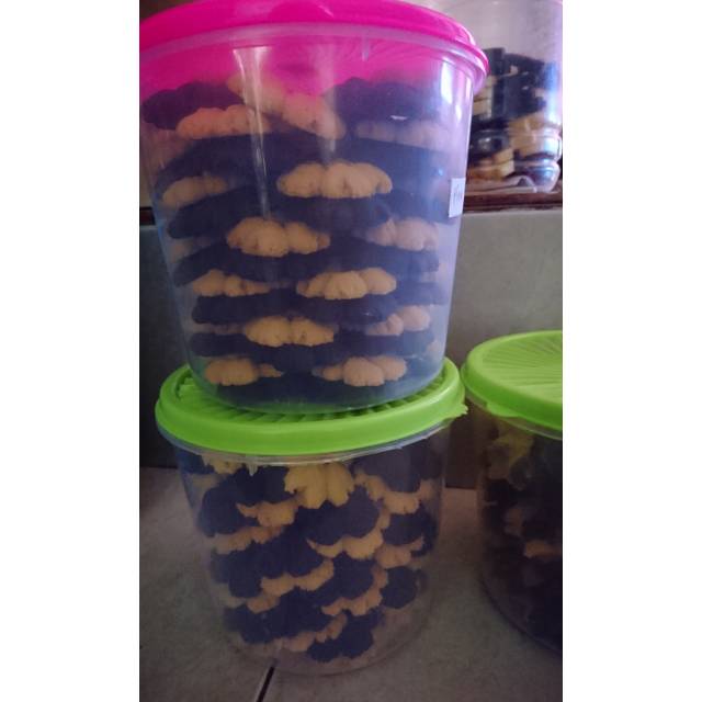 

Roti kering / biskuit kering per 100 pcs