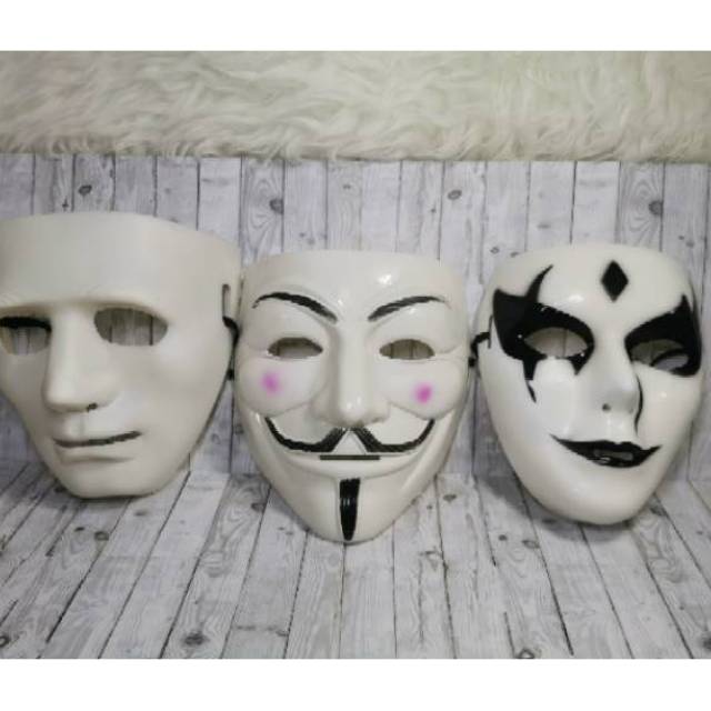 Topeng vendetta anonymous mask ultramen bajahitam